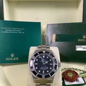 Rolex Submariner No Date - 2010 - Black Dial - 14060M *FULL SET*